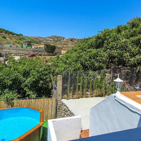 Amazing In With Kitchenette Holiday home